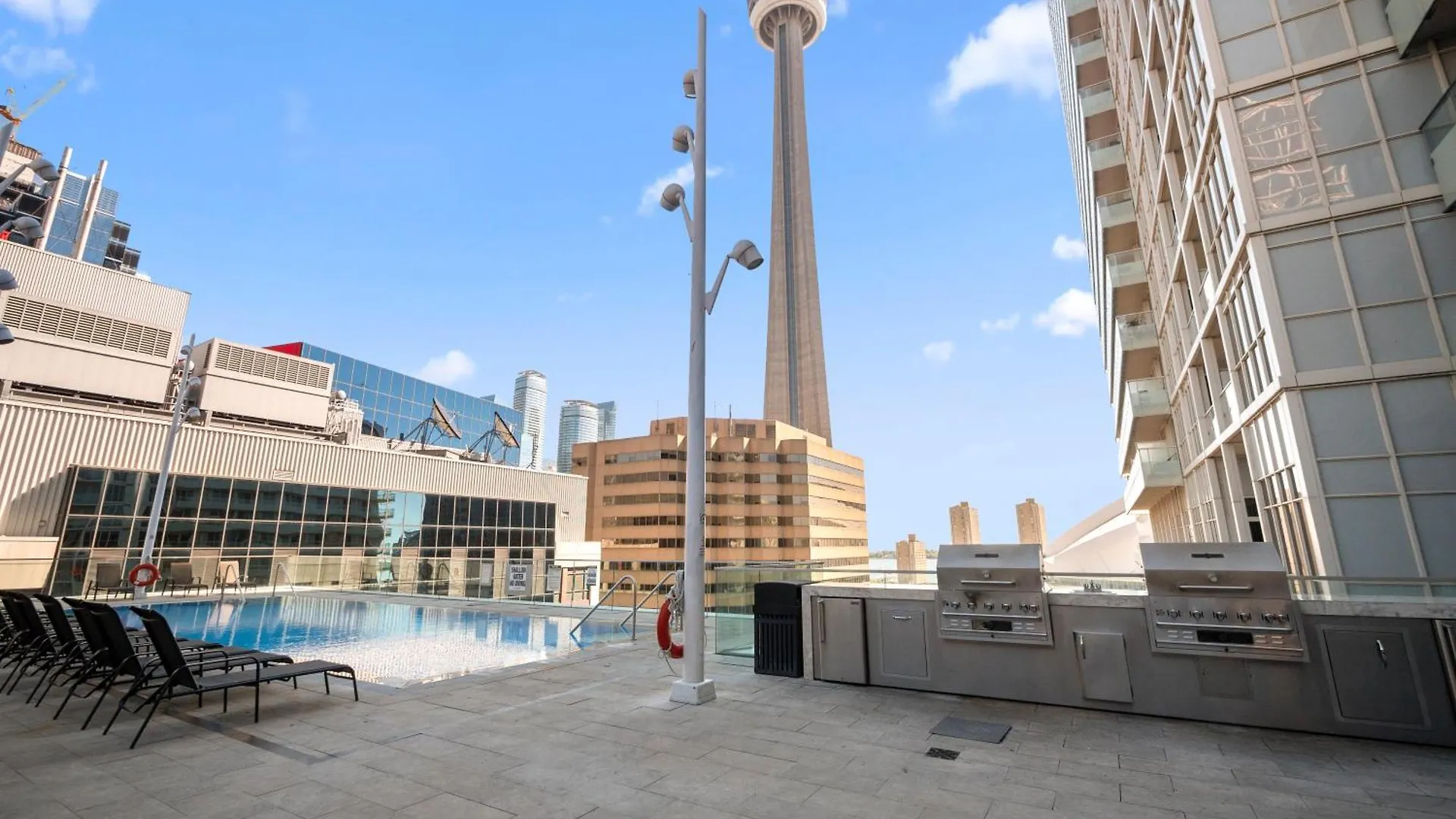 Forma Suites - Downtown Toronto - Cn Tower & Rogers Centre Canada