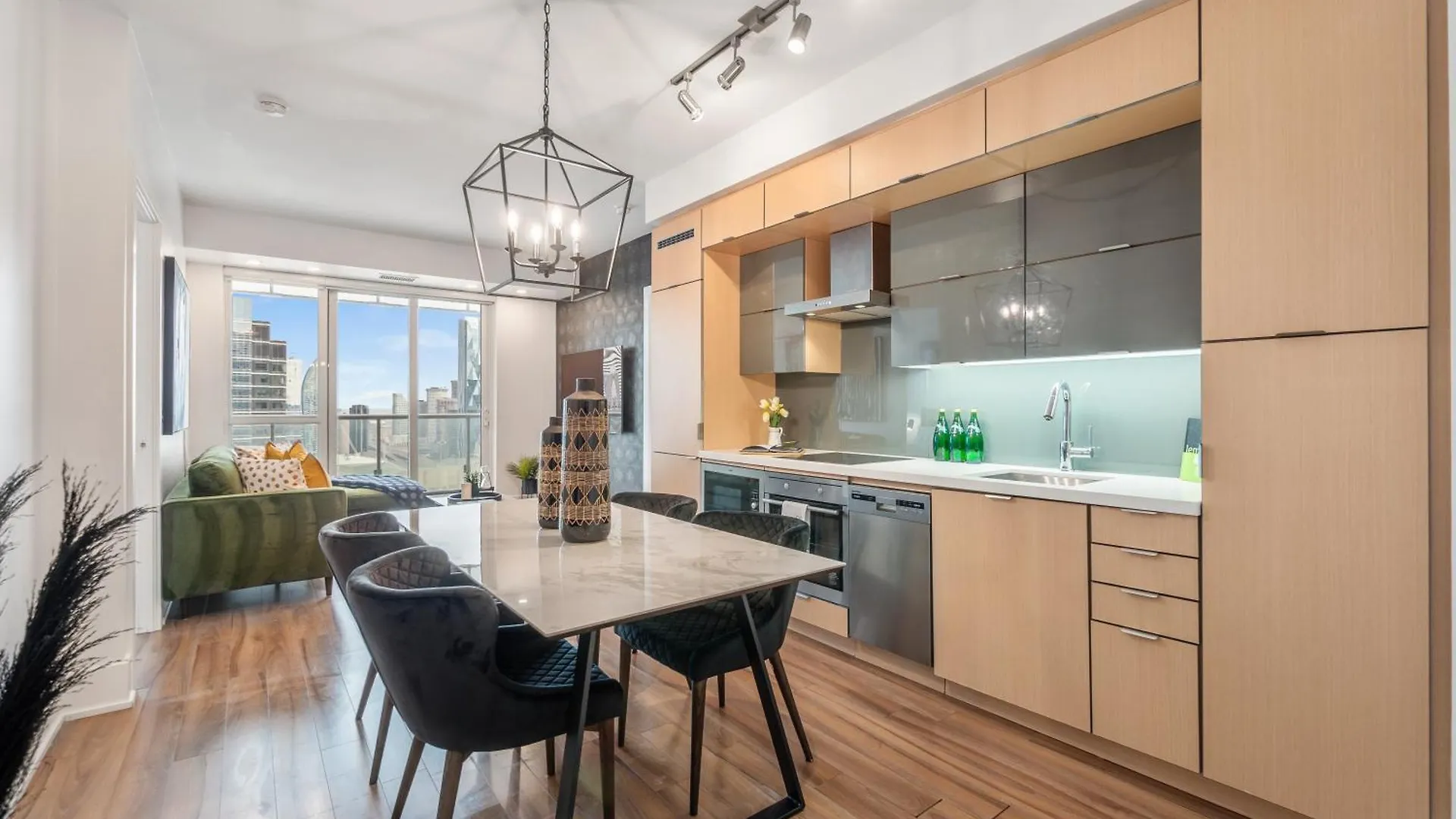 Forma Suites - Downtown Toronto - Cn Tower & Rogers Centre Apartment