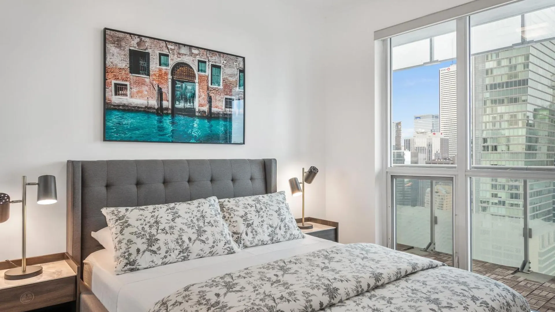 Forma Suites - Downtown Toronto - Cn Tower & Rogers Centre